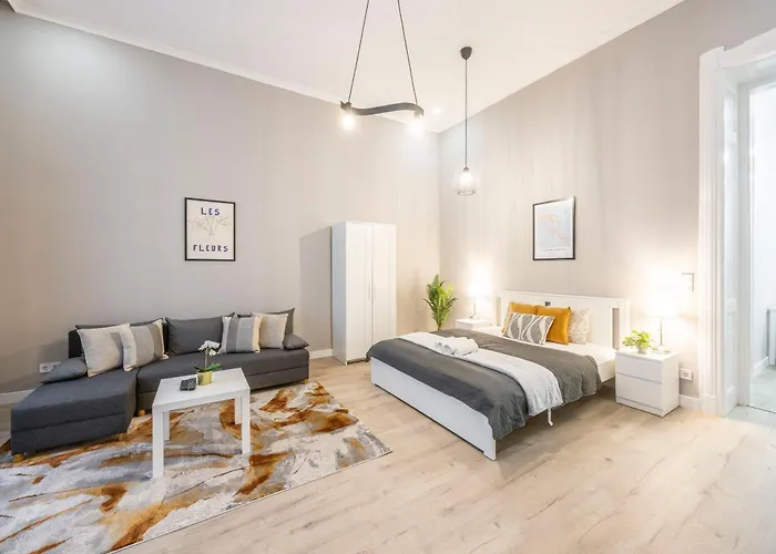 Appartamento Cozy Leo In The Heart Of